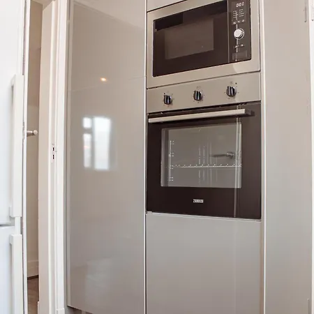 Διαμέρισμα Spacious 4-bed Flat - 10 Mins To Centre Λιντς