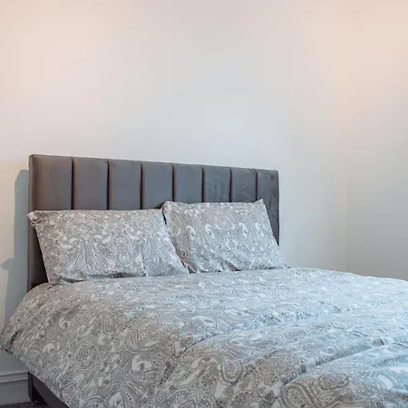 公寓 Spacious 4-bed Flat - 10 Mins To Centre *