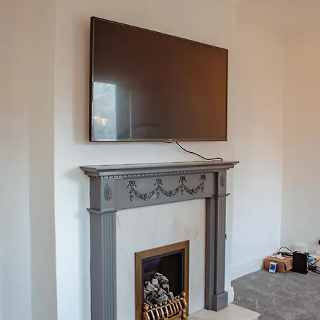Lägenhet Spacious 4-bed Flat - 10 Mins To Centre