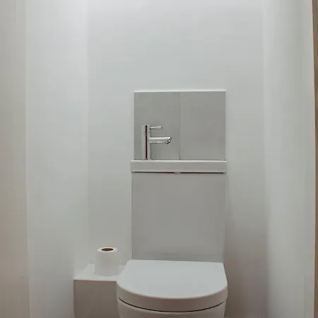 Spacious 4-bed Flat - 10 Mins To Centre Апартаменти *