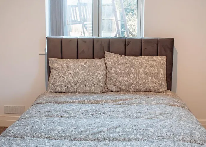 Apartamento Spacious 4-bed Flat - 10 Mins To Centre Leeds (West Yorkshire)