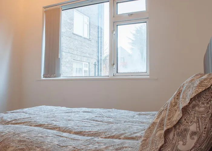 Spacious 4-bed Flat - 10 Mins To Centre Apartamento *