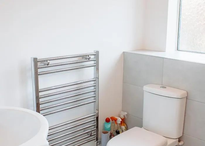 Spacious 4-bed Flat - 10 Mins To Centre Apartamento