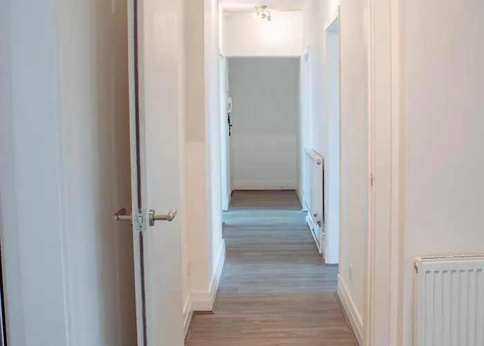 Spacious 4-bed Flat - 10 Mins To Centre Apartamento *